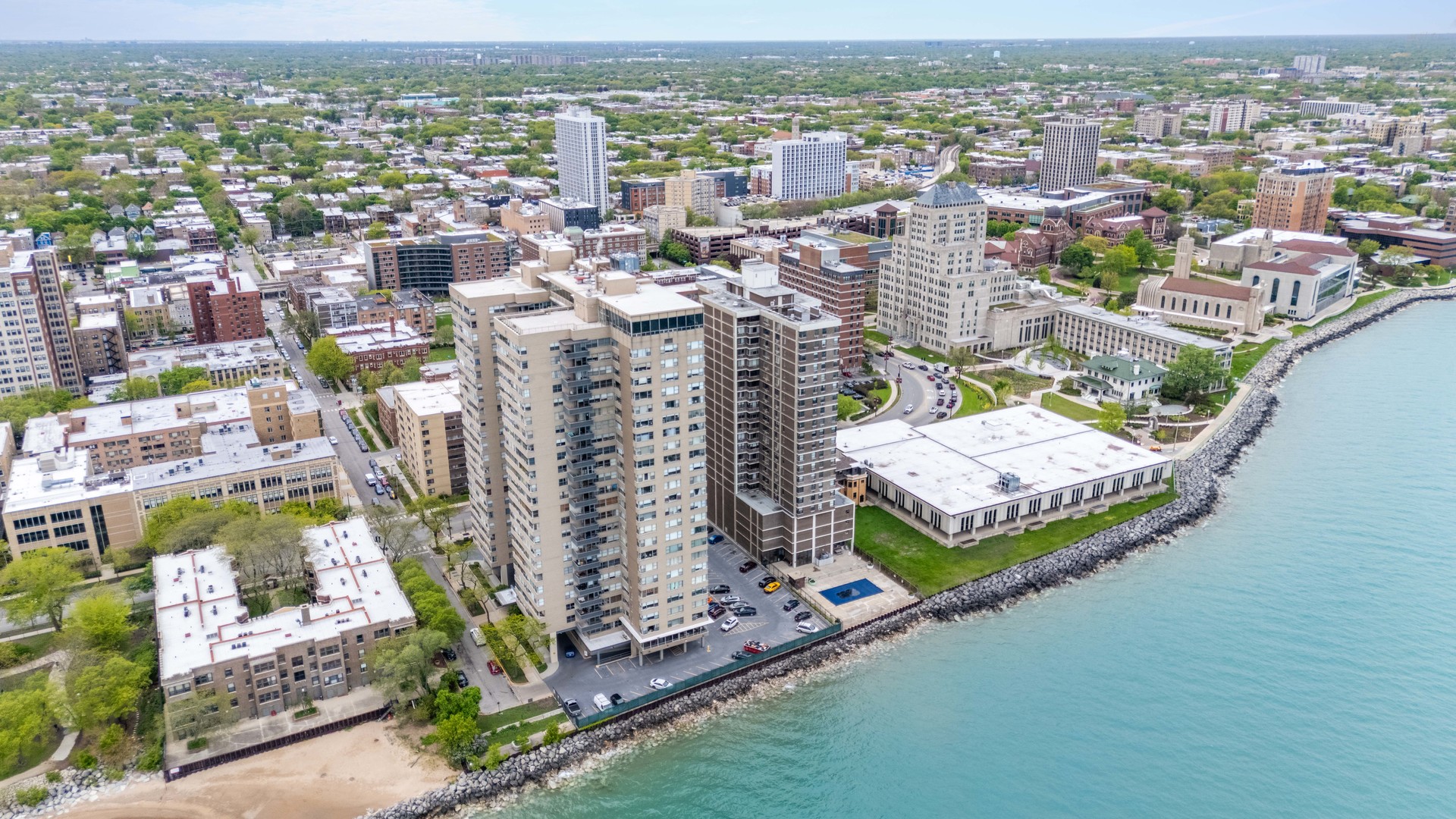 6301 North Sheridan Road, Unit 6E Chicago, IL 60660 - Photo 37 of 40 Gallery Image 37