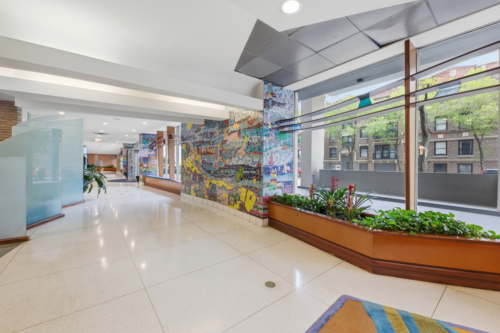 6301 North Sheridan Road, Unit 6E Chicago, IL 60660 - Photo 5 of 40 Gallery Image 5