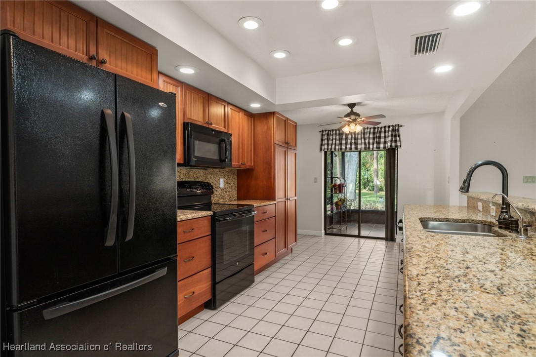 3607 Divot Road Sebring, FL 33872 - Photo 13 of 50 Gallery Image 13