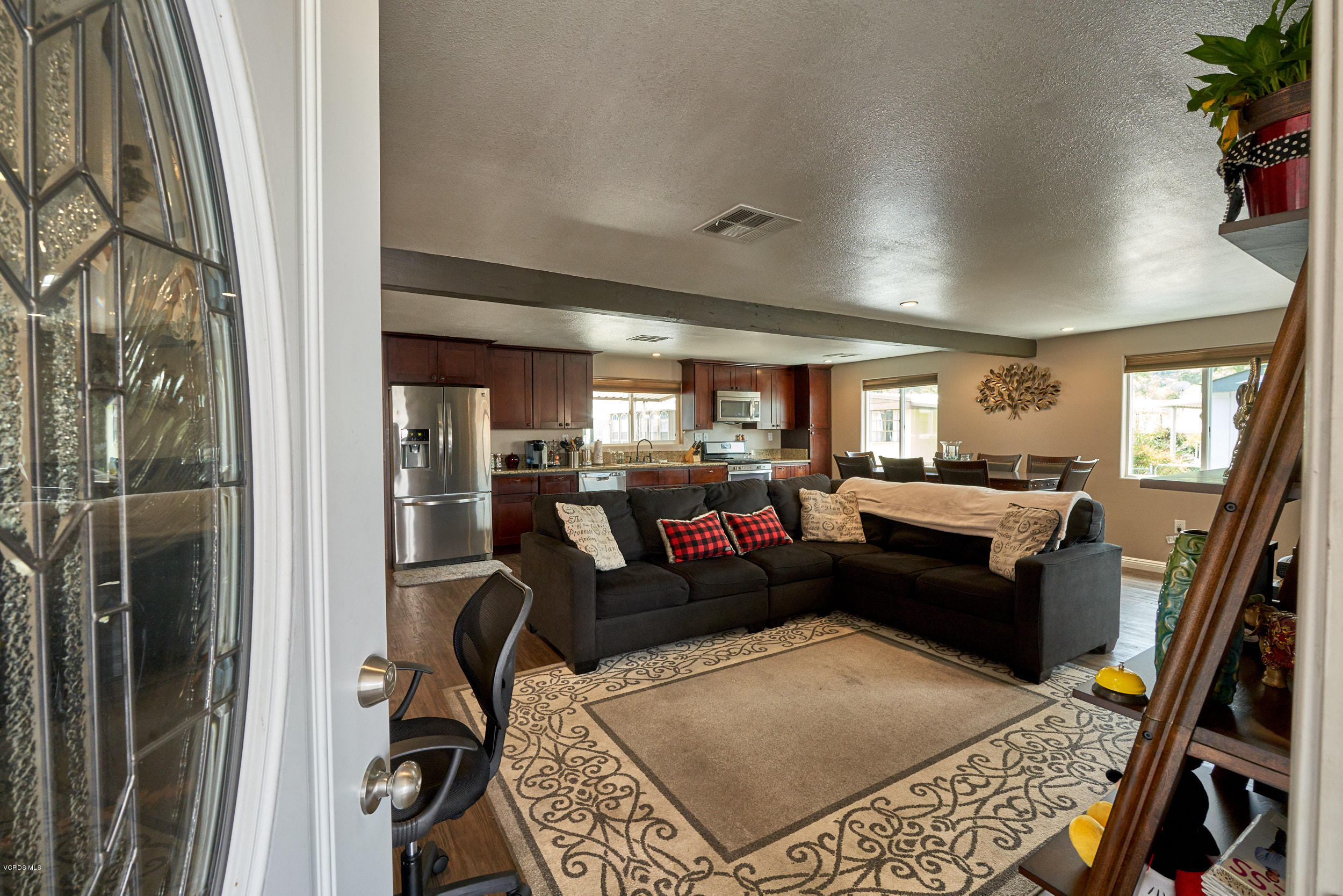 1550 Rory Lane, Unit 94 Simi Valley, CA 93063 - Photo 13 of 38 1550 rory 013