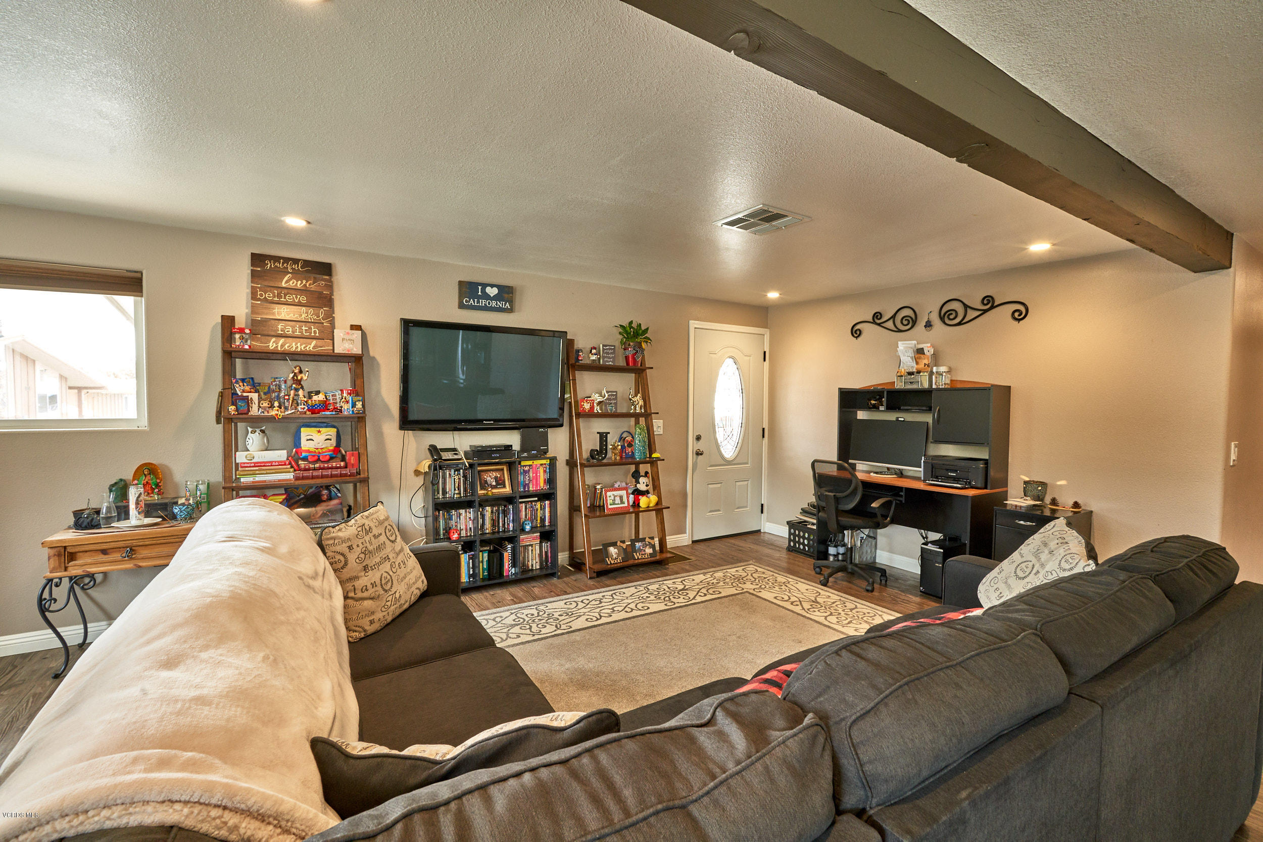 1550 Rory Lane, Unit 94 Simi Valley, CA 93063 - Photo 16 of 38 1550 rory 016