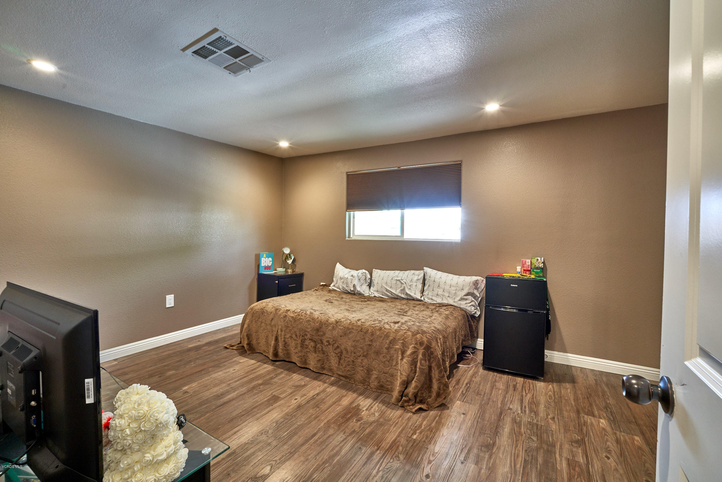 1550 Rory Lane, Unit 94 Simi Valley, CA 93063 - Photo 25 of 38 1550 rory 026