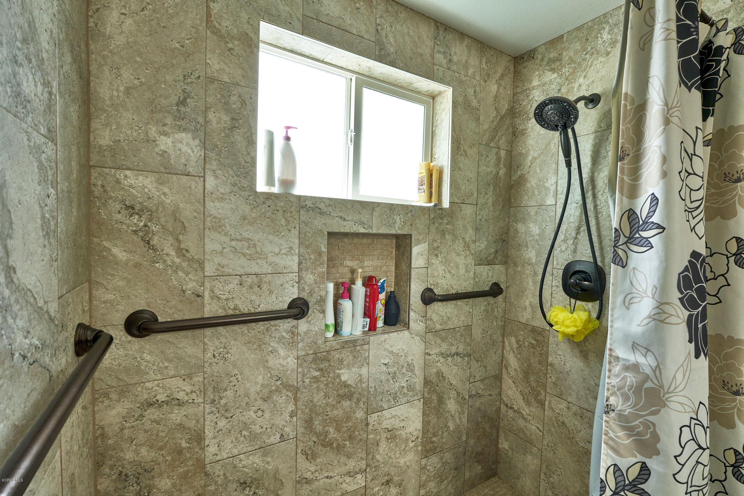 1550 Rory Lane, Unit 94 Simi Valley, CA 93063 - Photo 28 of 38 1550 rory 031