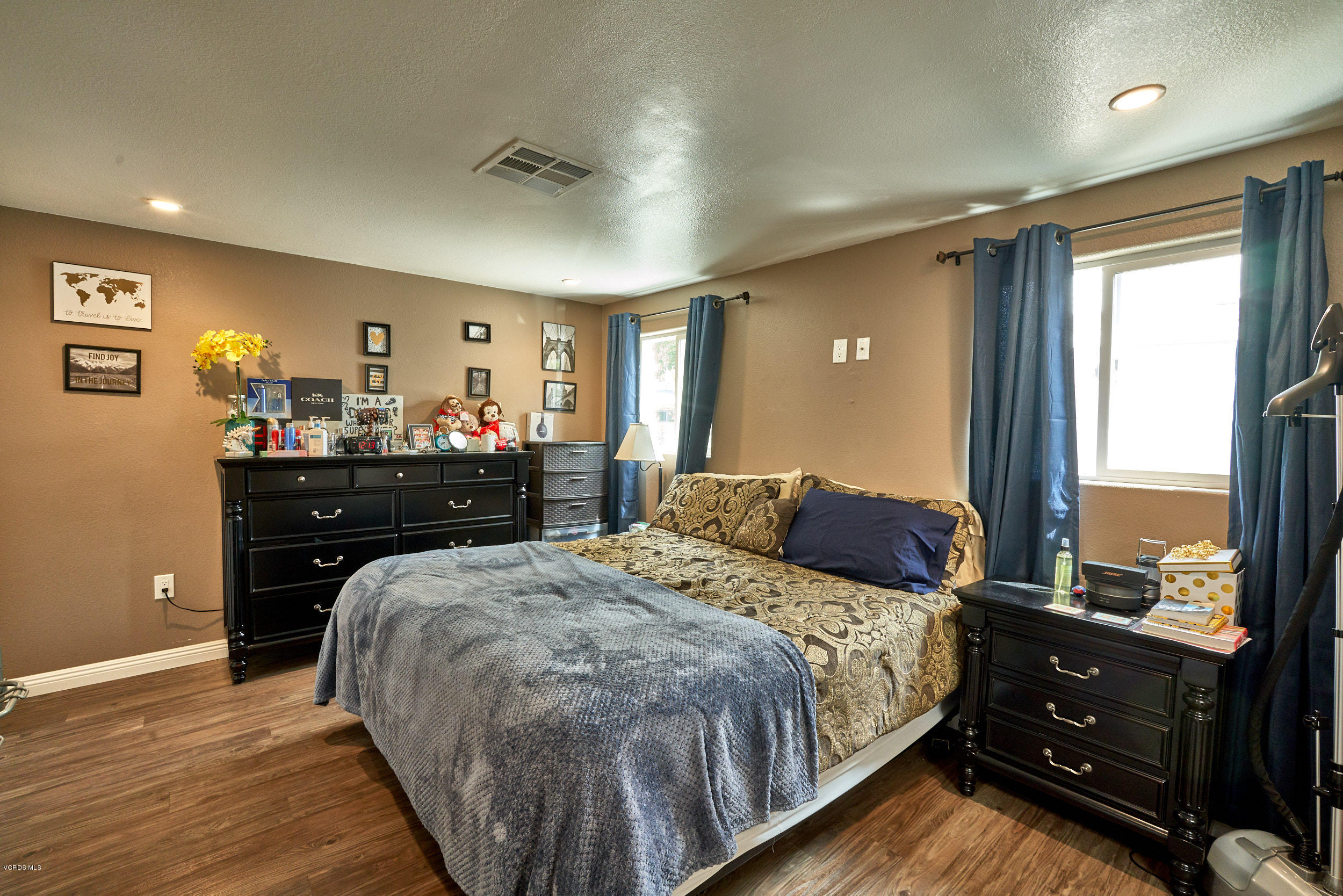 1550 Rory Lane, Unit 94 Simi Valley, CA 93063 - Photo 29 of 38 1550 rory 033