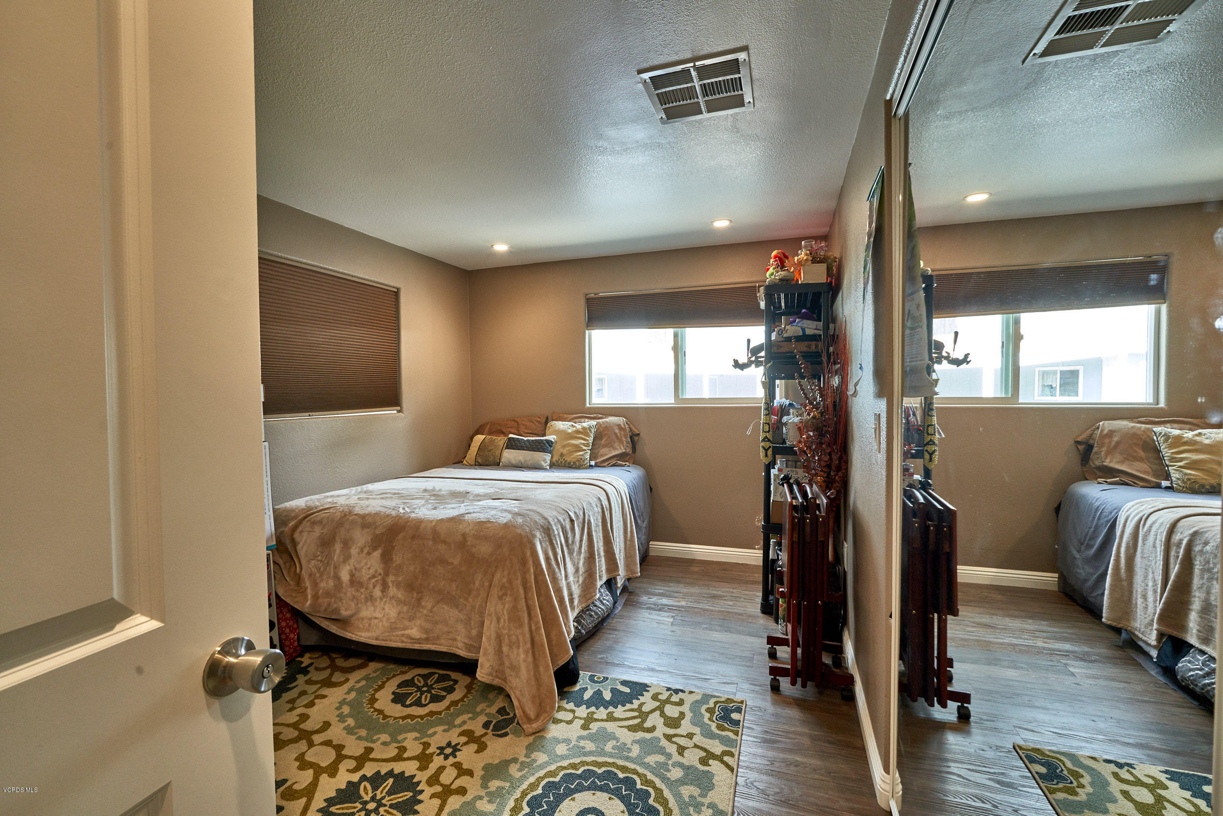 1550 Rory Lane, Unit 94 Simi Valley, CA 93063 - Photo 31 of 38 1550 rory 035