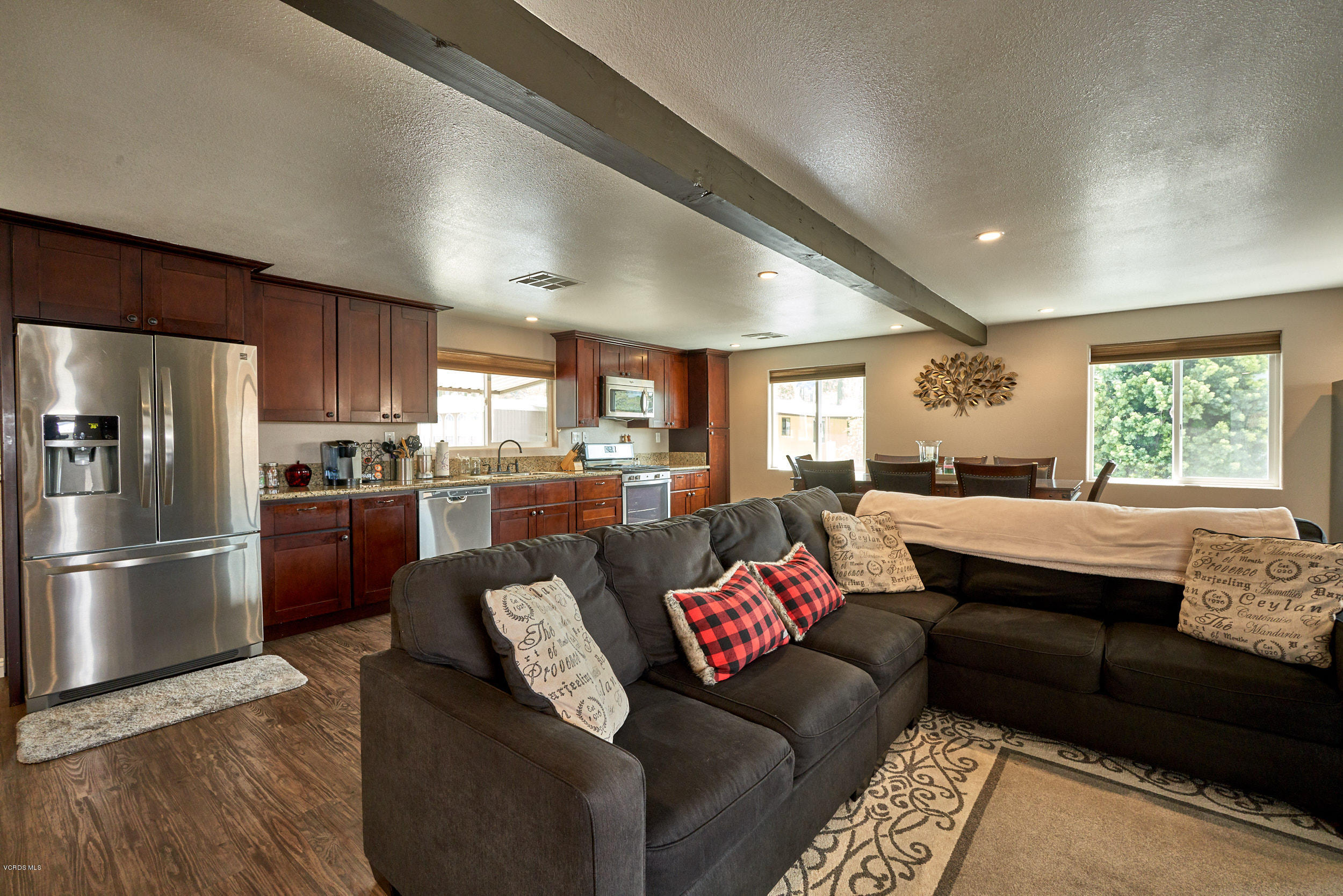 1550 Rory Lane, Unit 94 Simi Valley, CA 93063 - Photo 7 of 38 1550 rory 007