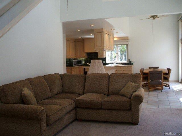 14050 Reeck Road Southgate, MI 48195 - Photo 4 of 25 Great Room.JPG