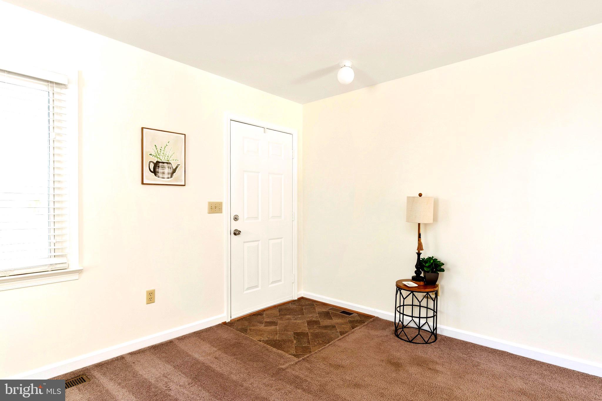 5527 Smith Station Road Fredericksburg, VA 22407 - Photo 12 of 49 Vinyl Entry Area.