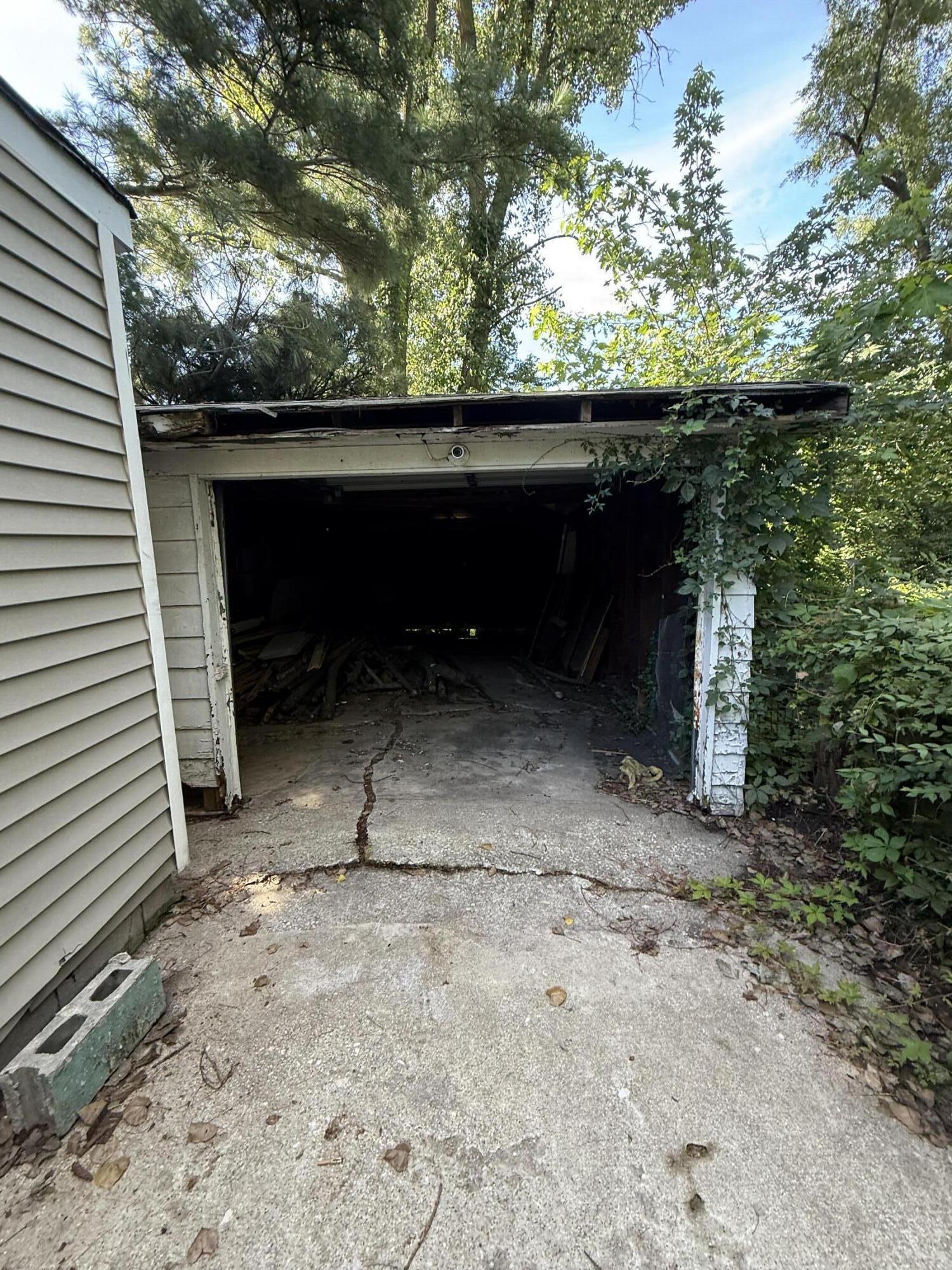 2157 East 20th Avenue Gary, IN 46407 - Photo 4 of 6 1500x2000