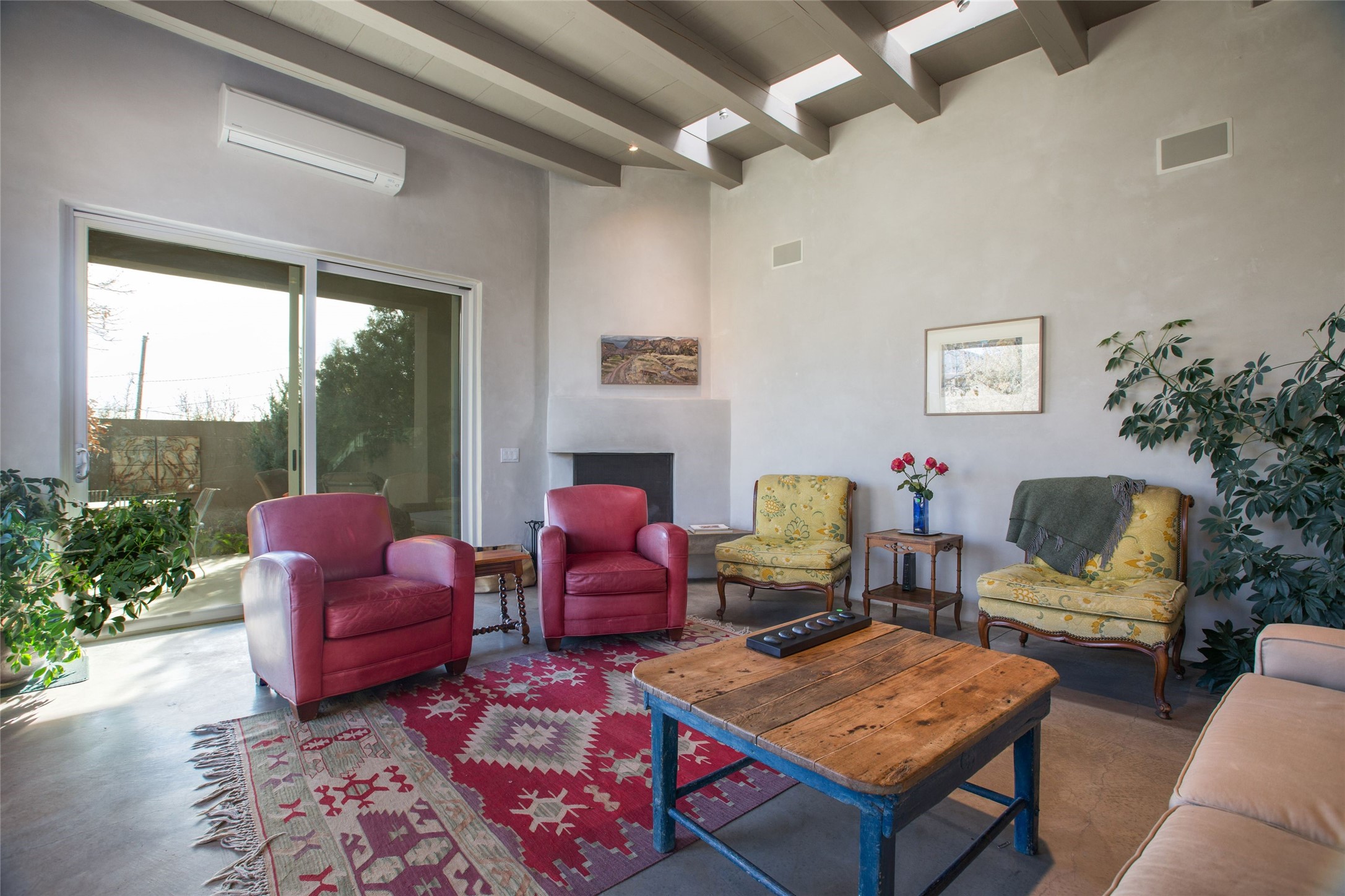 1291 Cerro Gordo Road Santa Fe, NM 87501 - Photo 3 of 28