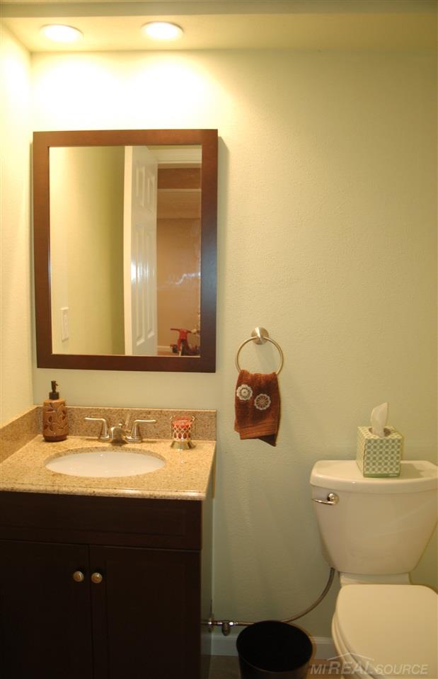 541 Curzon Road Rochester Hills, MI 48307 - Photo 16 of 22