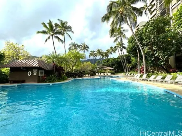 $2,700 | 531 Hahaione Street, Unit 9A, Honolulu, HI 96825