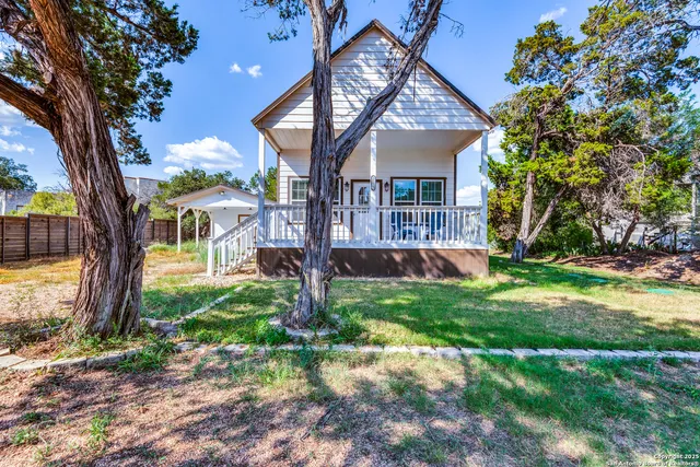 $1,800 | 26822 Blue Cove Road, Marble Falls, TX 78654