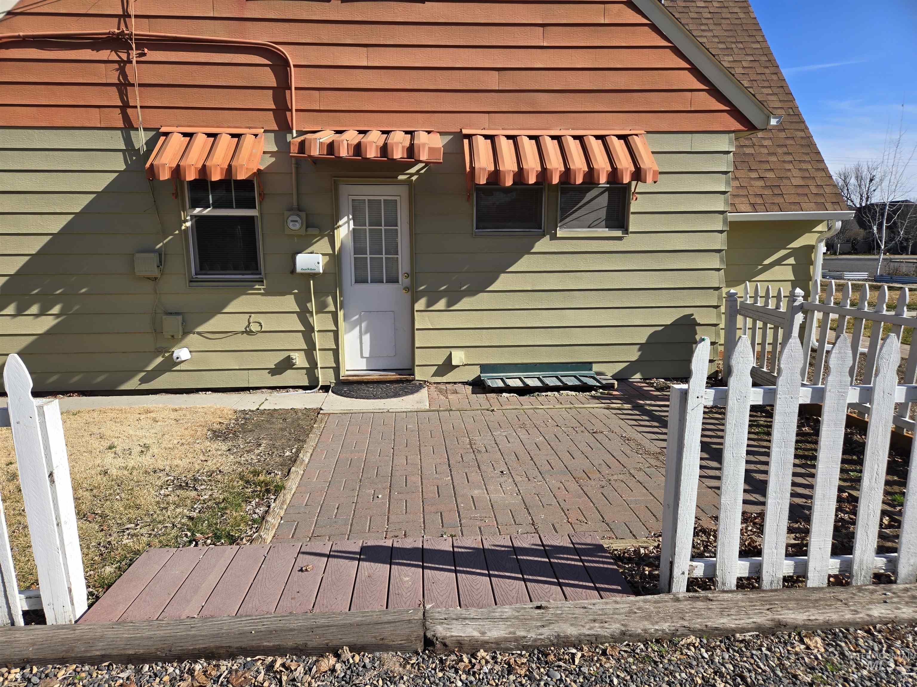 1115 Southwest 2nd Avenue Ontario, OR 97914 - Photo 6 of 44
