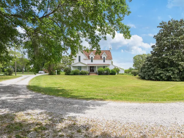 $375,000 | 1565 Eli Brown Road, Henry, TN 38231