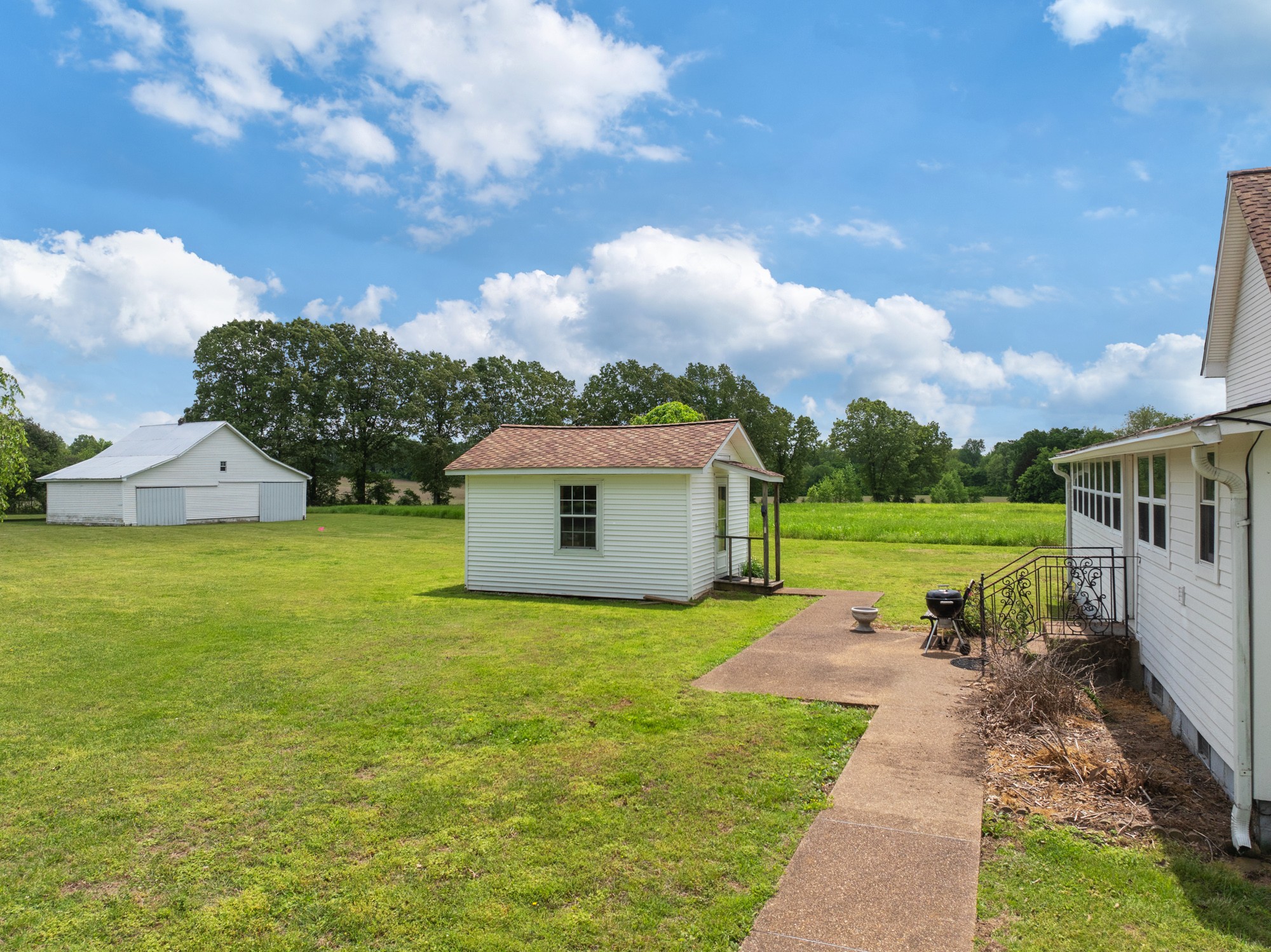 1565 Eli Brown Road Henry, TN 38231 - Photo 5 of 49