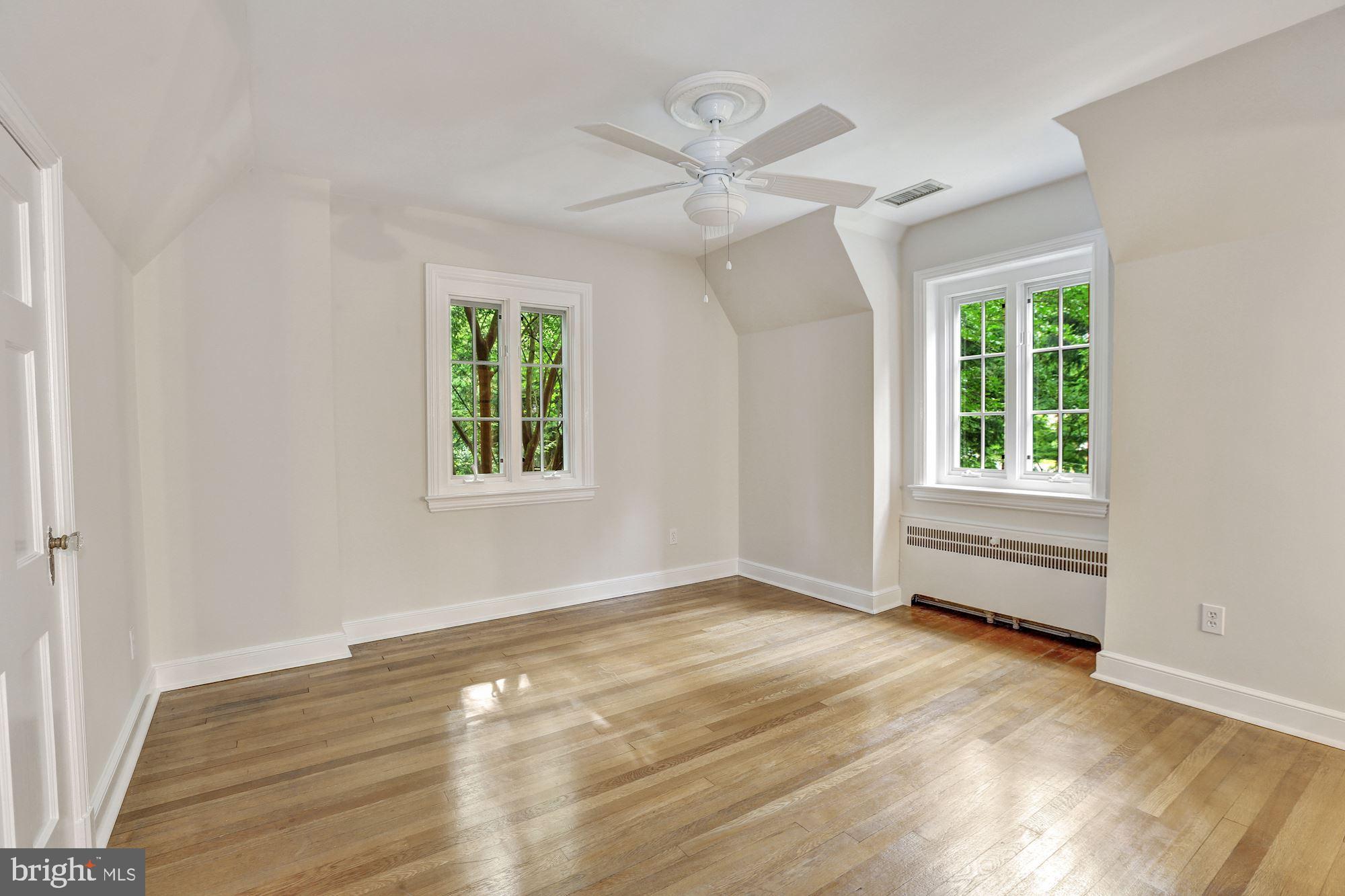 5204 Abingdon Road Bethesda, MD 20816 - Photo 21 of 30 Bedroom 2