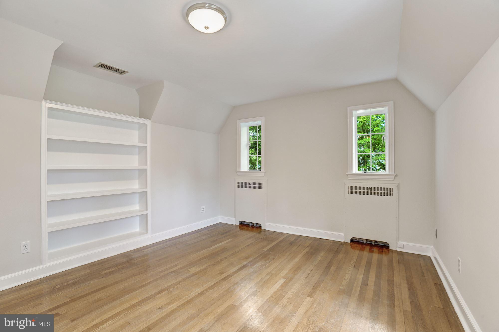 5204 Abingdon Road Bethesda, MD 20816 - Photo 23 of 30 Bedroom 3
