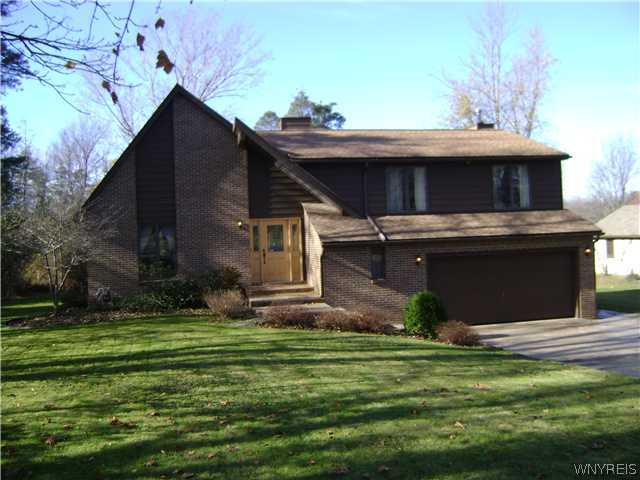 880 Bowen Road Elma, NY 14059 - Photo 1 of 1 Exterior Front