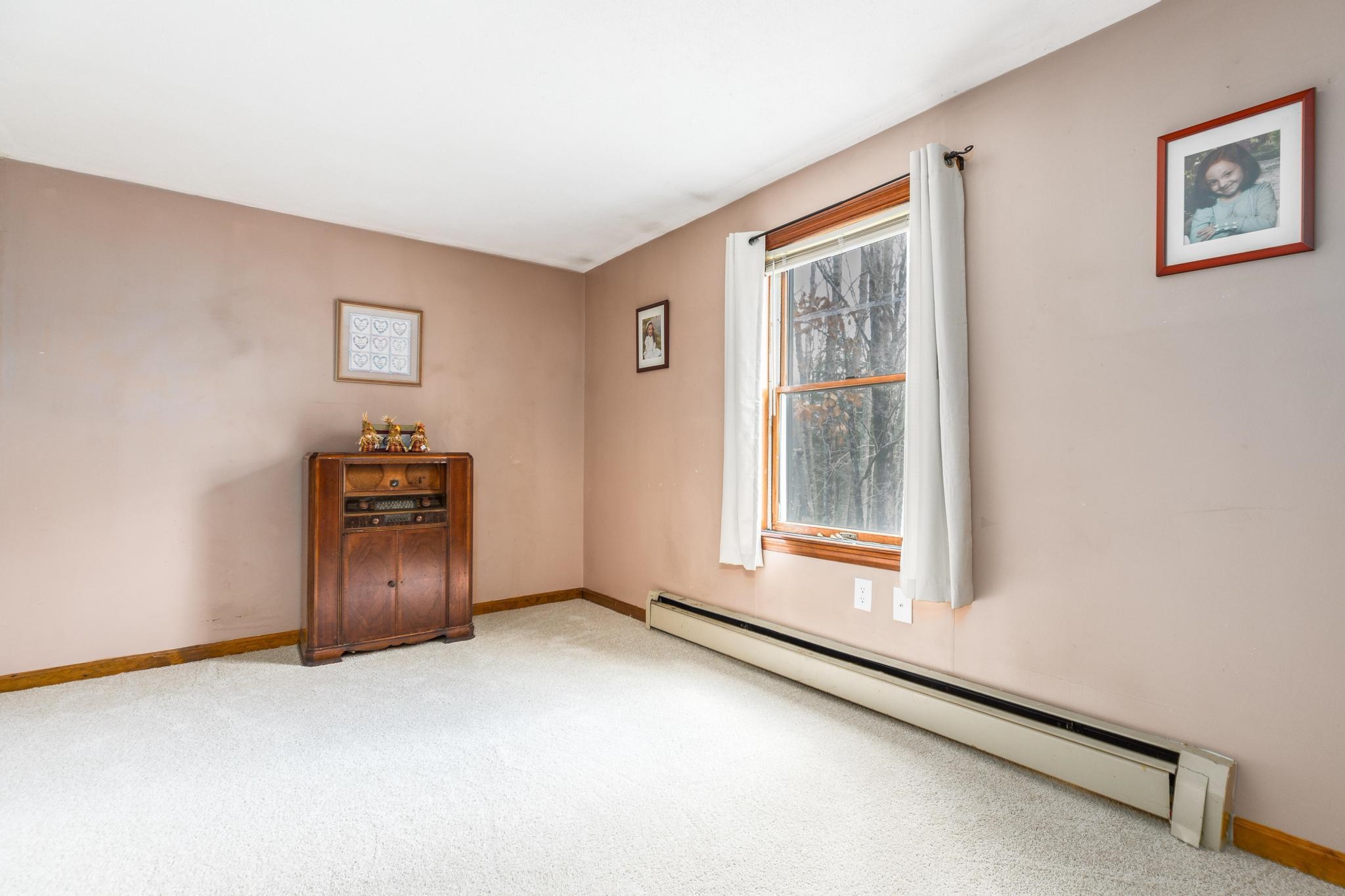 51 Dorothy Drive Epping, NH 03042 - Photo 17 of 38