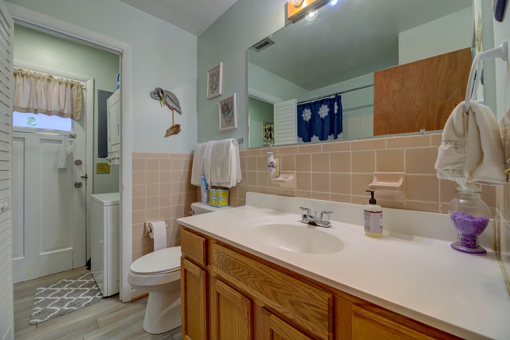 5290 Lakeview Road Chincoteague Island, VA 23336 - Photo 23 of 54