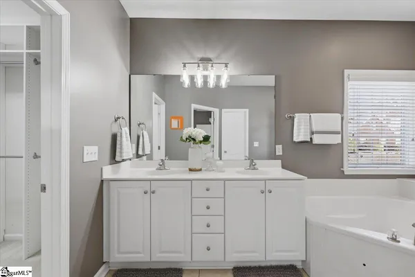 $469,900 | 1 Braeburn Drive, Simpsonville, SC 29681