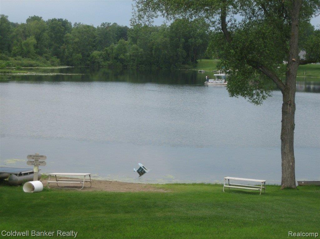 1968 East Davisburg Road Holly, MI 48442 - Photo 5 of 23 Lake Braemar