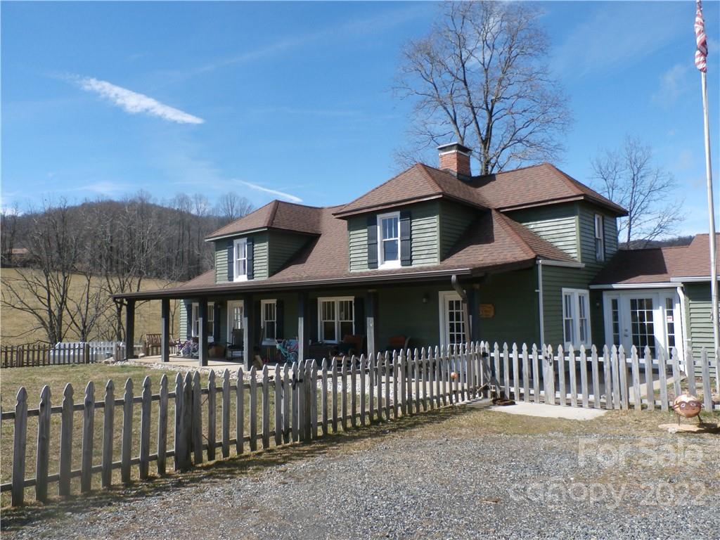 1096 Dale Road Spruce Pine, NC 28777 - Photo 1 of 48 Gallery Image 1