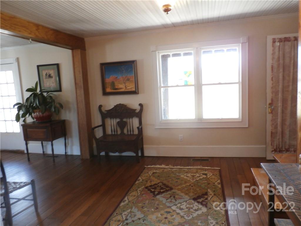 1096 Dale Road Spruce Pine, NC 28777 - Photo 20 of 48 Gallery Image 20
