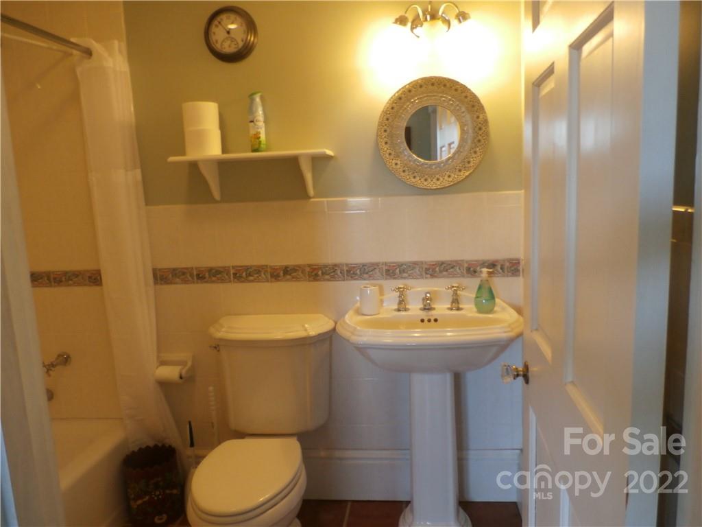 1096 Dale Road Spruce Pine, NC 28777 - Photo 23 of 48 Gallery Image 23