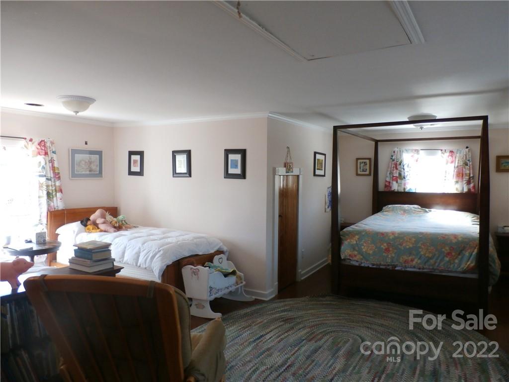 1096 Dale Road Spruce Pine, NC 28777 - Photo 28 of 48 Gallery Image 28