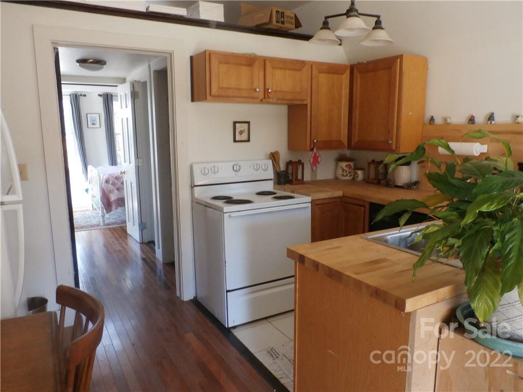 1096 Dale Road Spruce Pine, NC 28777 - Photo 37 of 48 Gallery Image 37