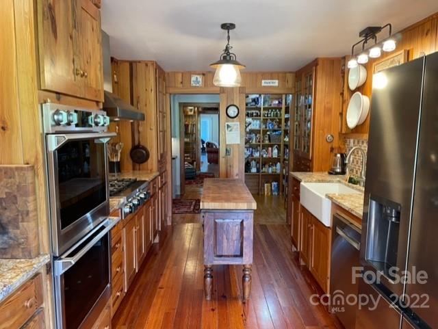 1096 Dale Road Spruce Pine, NC 28777 - Photo 6 of 48 Gallery Image 6