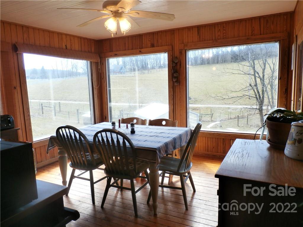 1096 Dale Road Spruce Pine, NC 28777 - Photo 8 of 48 Gallery Image 8