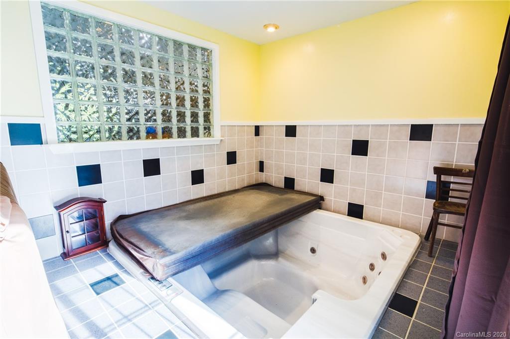 191 Maple Cove Road Rosman, NC 28772 - Photo 18 of 27 Gallery Image 18