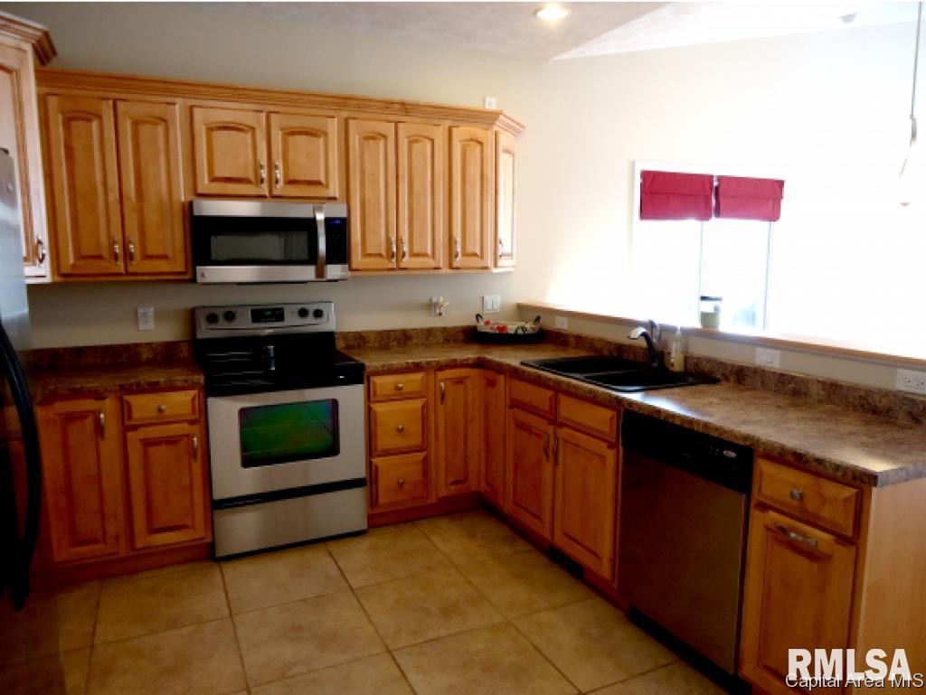 7203 Preston Drive Springfield, IL 62711 - Photo 12 of 36
