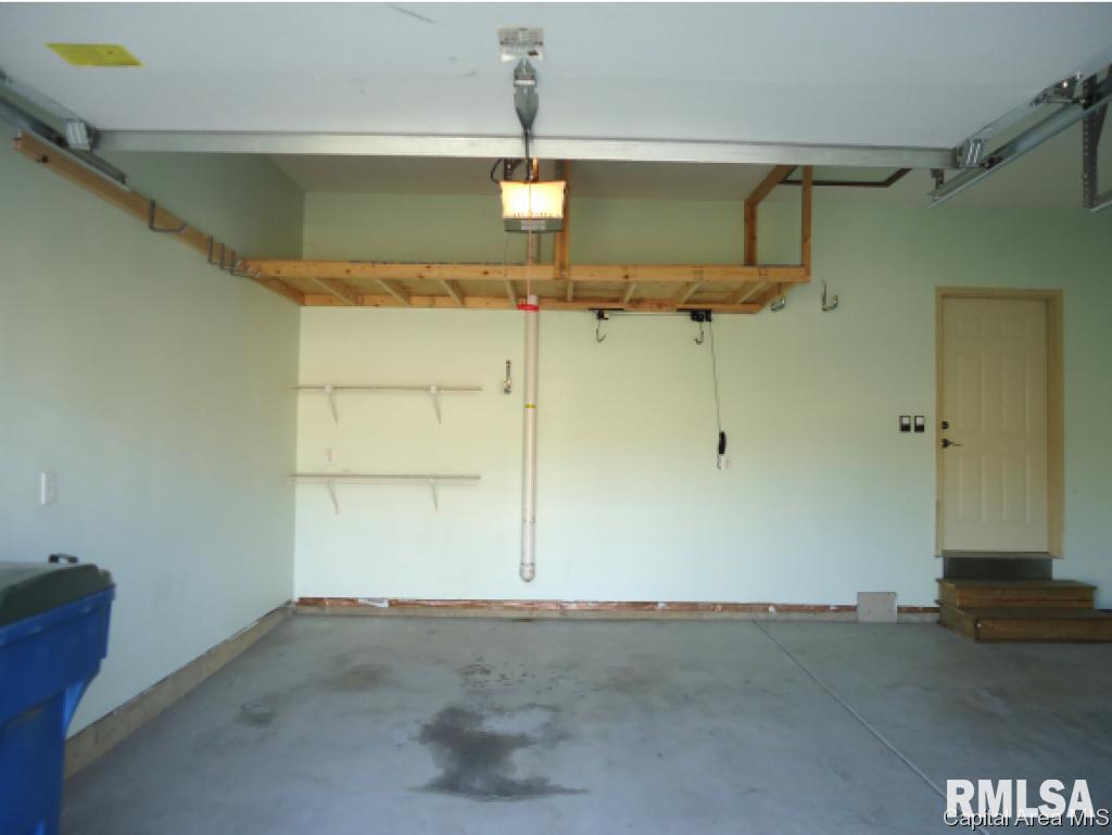 7203 Preston Drive Springfield, IL 62711 - Photo 8 of 36