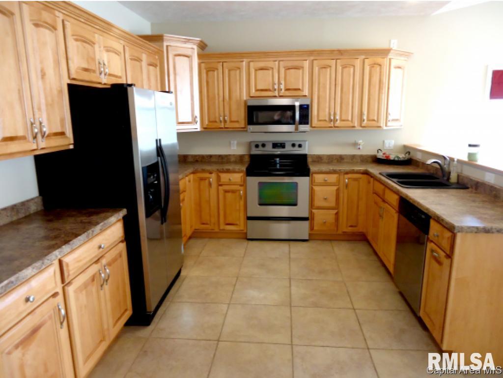 7203 Preston Drive Springfield, IL 62711 - Photo 10 of 36