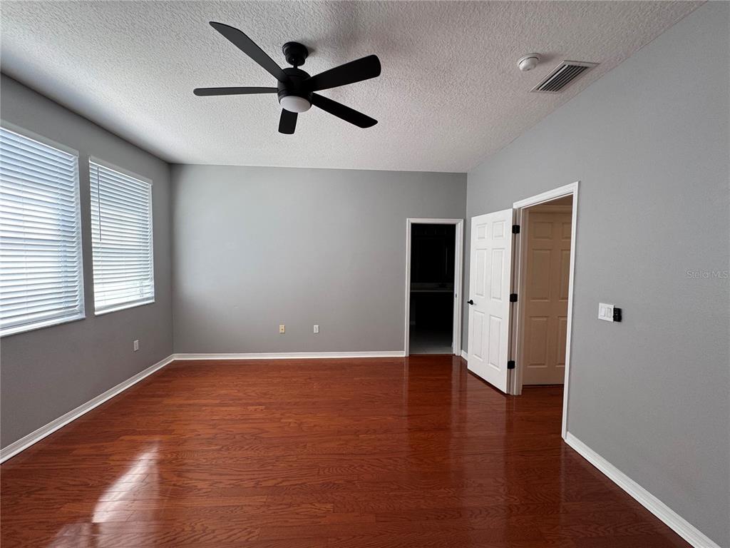 2900 West Azeele Street, Unit M Tampa, FL 33609 - Photo 17 of 25