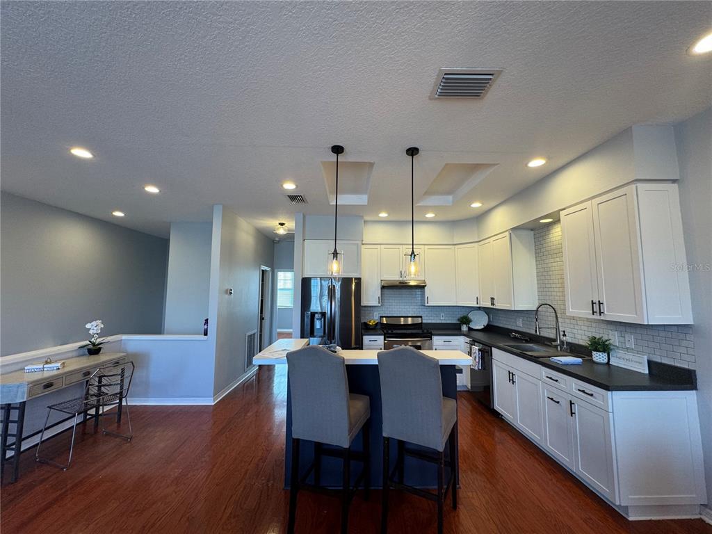 2900 West Azeele Street, Unit M Tampa, FL 33609 - Photo 7 of 25