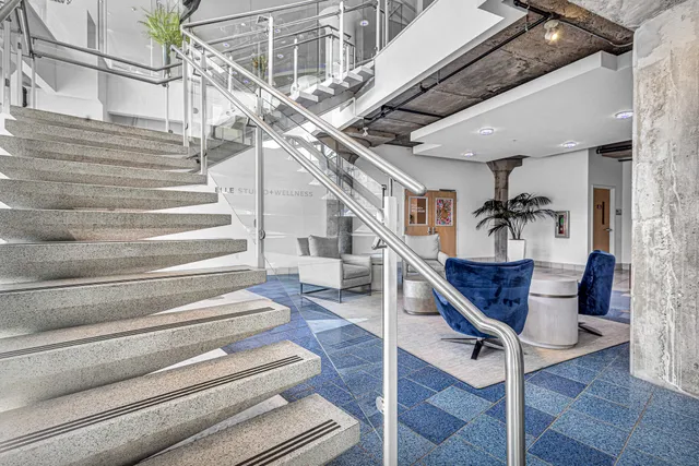 $2,200 | 106 West Seeboth Street, Unit 406, Milwaukee, WI 53204