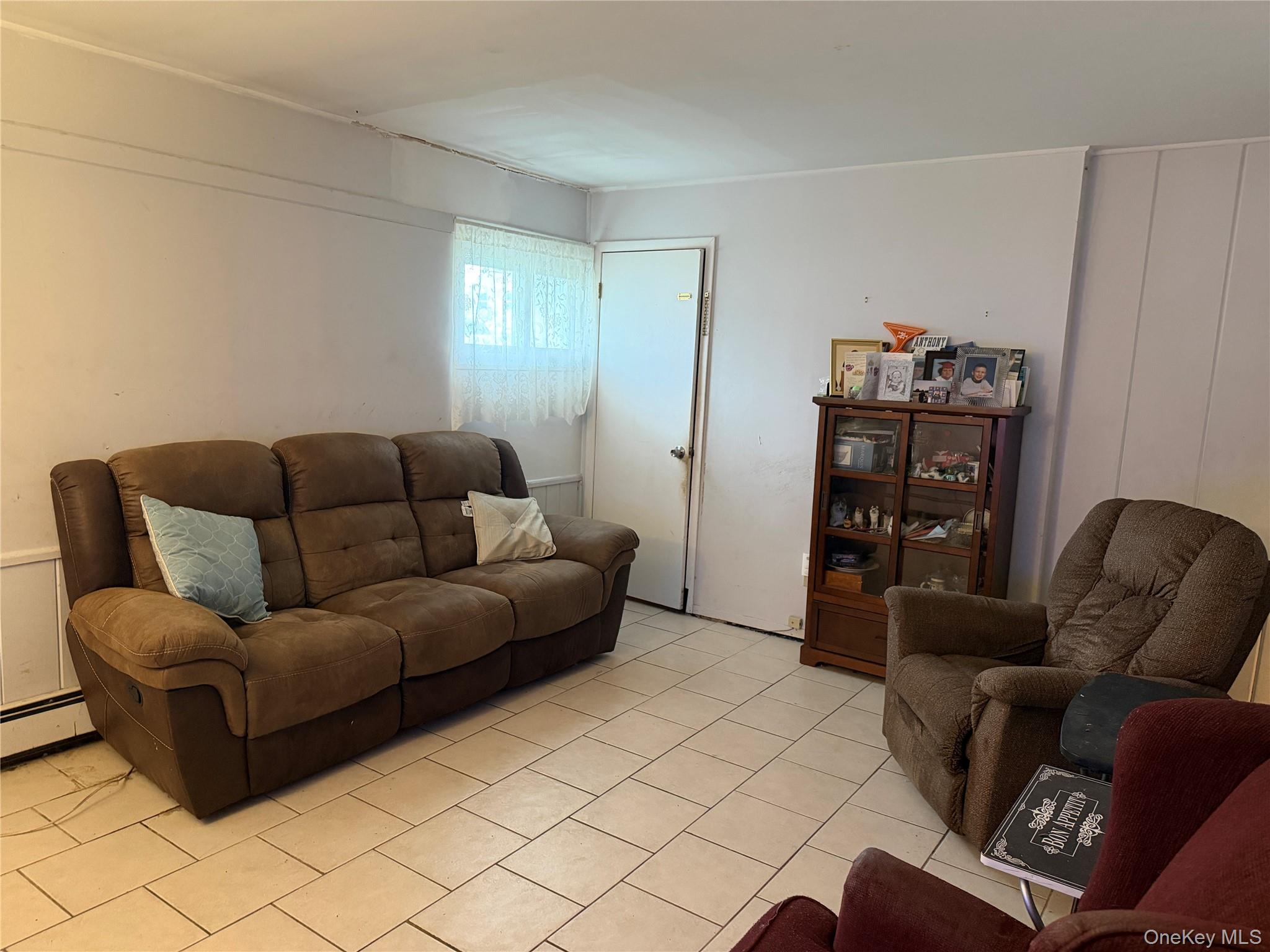 44 Mallard Road Levittown, NY 11756 - Photo 5 of 9