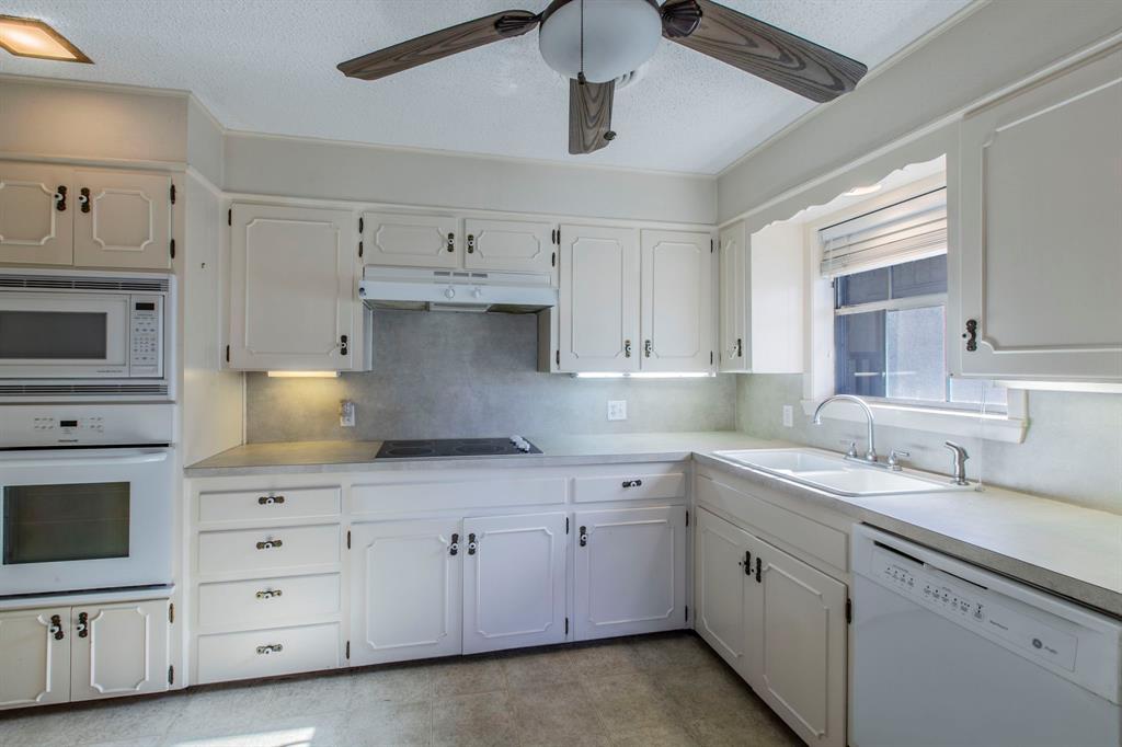 1009 Rambler Drive Waco, TX 76710 - Photo 10 of 30