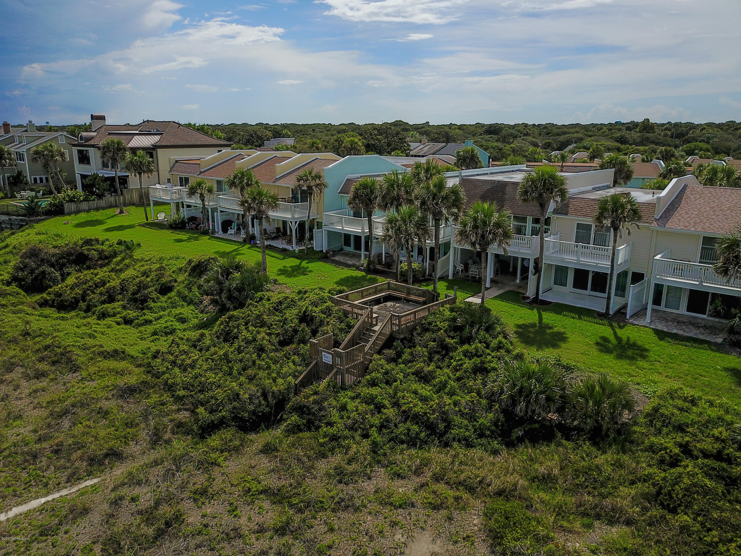 2233 Seminole Road, Unit 1 Atlantic Beach, FL 32233 - Photo 26 of 35 a view of a garden with houses