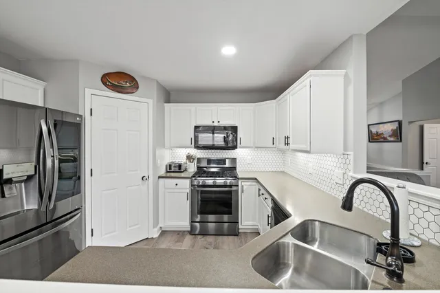 $399,900 | 228 West Haven Drive, Watertown, WI 53094