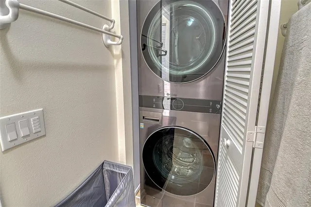 $2,200 | 3269 Cross Creek Drive, Unit 3269, Sarasota, FL 34231