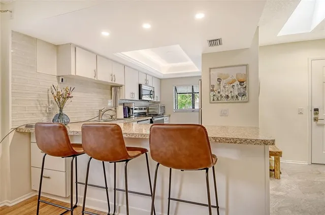 $2,200 | 3269 Cross Creek Drive, Unit 3269, Sarasota, FL 34231