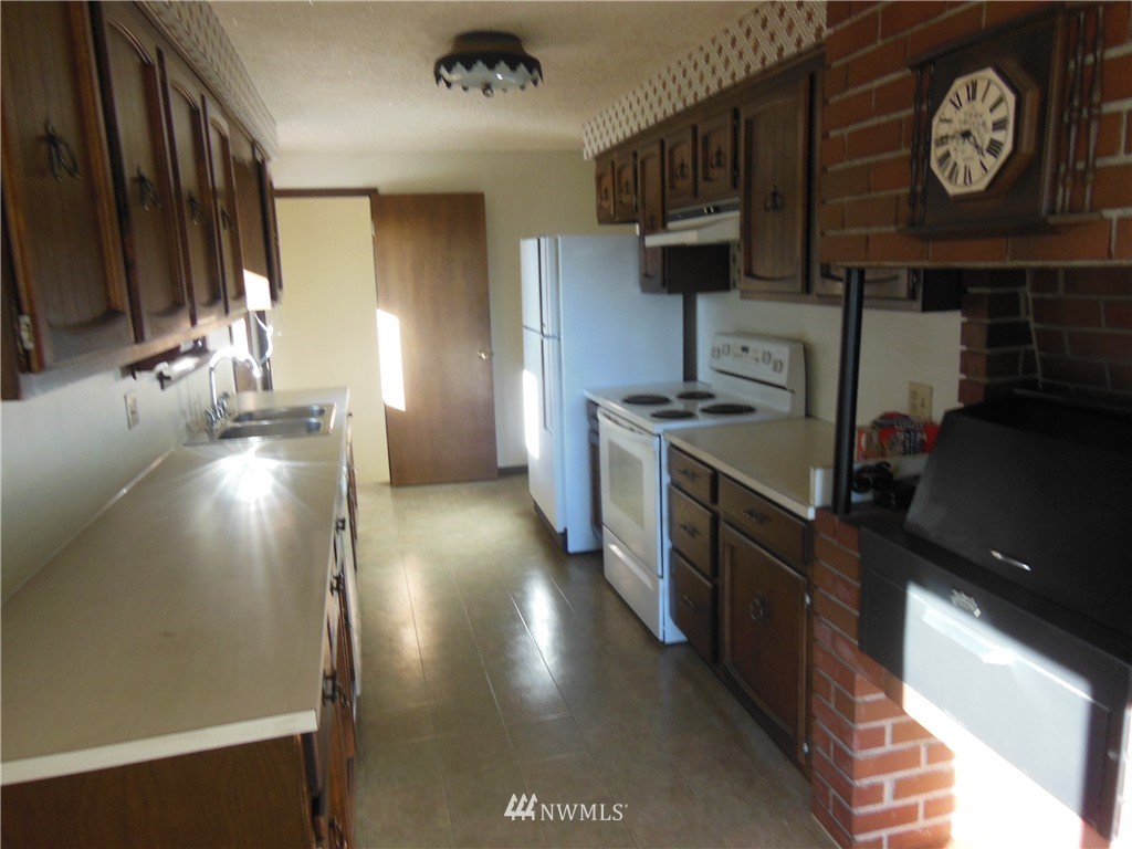 7414 Foster Slough Road Snohomish, WA 98290 - Photo 6 of 13 Gallery Image 6