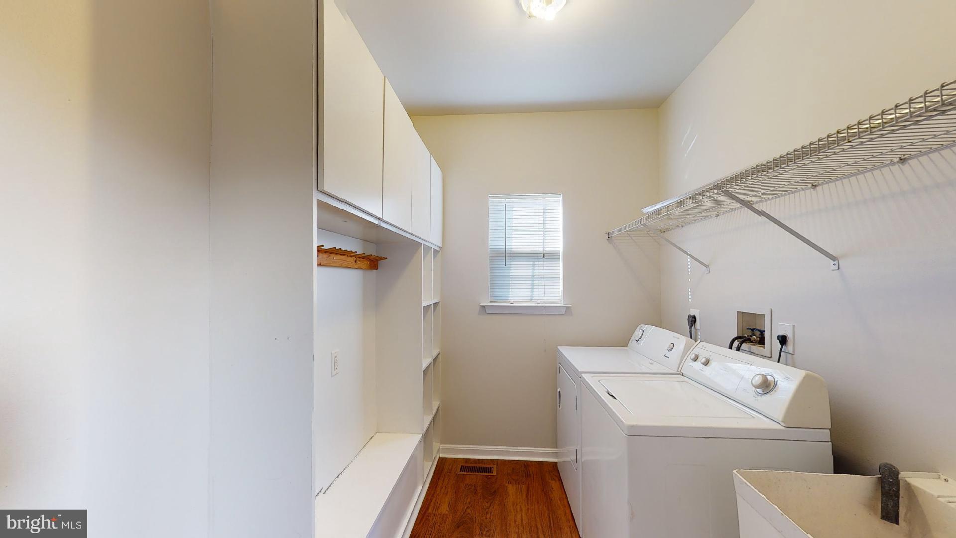 9418 Ardwick Ardmore Road Springdale, MD 20721 - Photo 26 of 56 Main-level laundry/mudroom