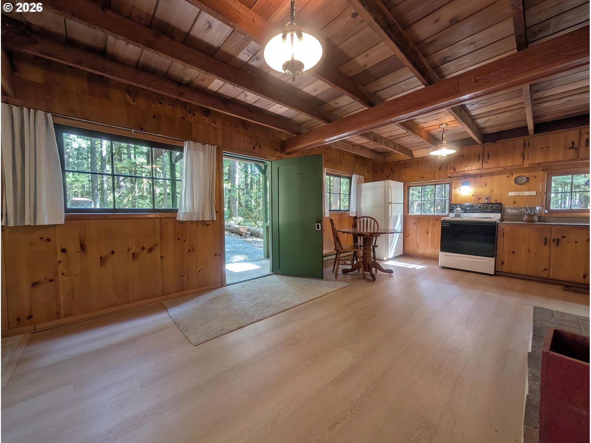 75192 Road 28 A Rhododendron, OR 97049 - Photo 8 of 33 Gallery Image 8